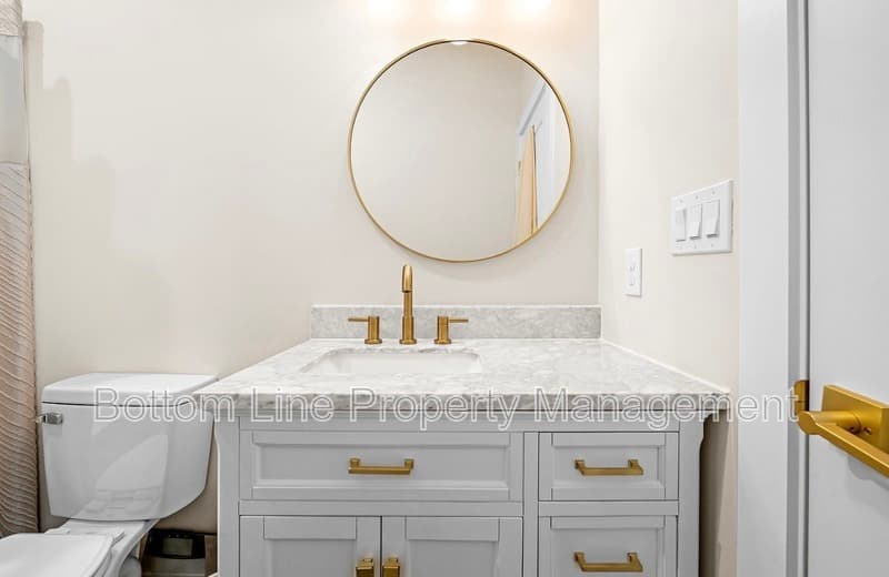 Crouse House: 2462 Shoal Rd