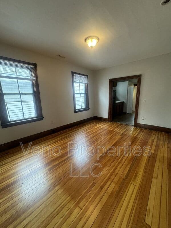 Mechanicville House: 149 Saratoga Ave.