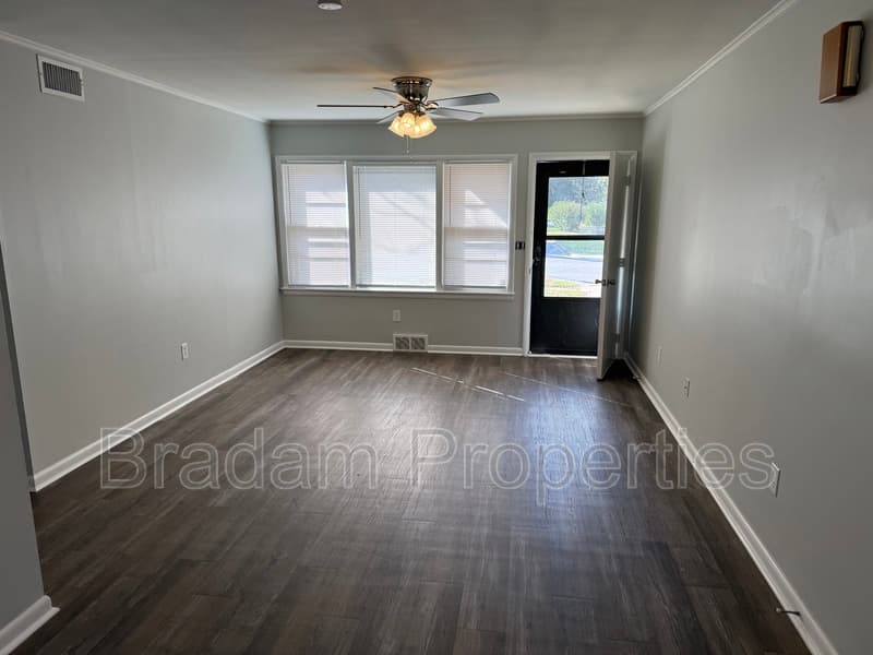 Tulsa House: 4753 S Lawton Ave