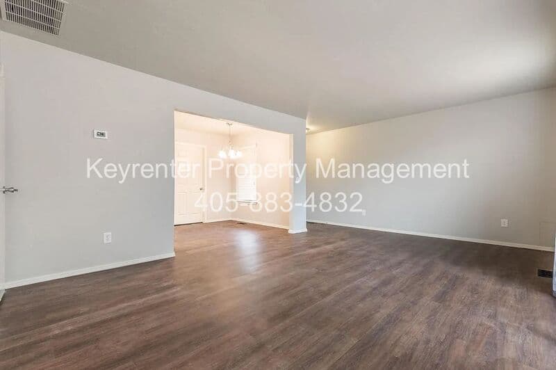 Oklahoma City Condo: 9016 - 9020 N Rockwell Dr