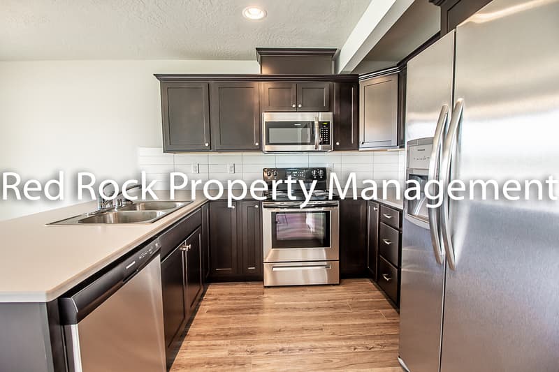 Spokane Valley Condo: 2009 North Flora Road