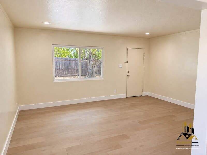 Roseville House: 414 6th Street