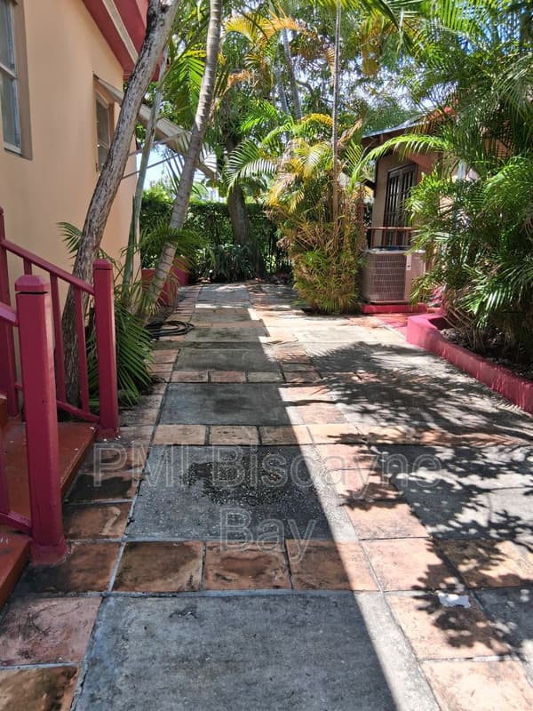 Miami House: 3666 Southwest 13 Terrace