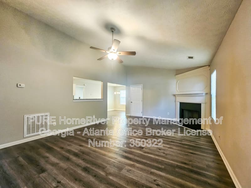 Snellville House: 3607 Oakland Spring Ct