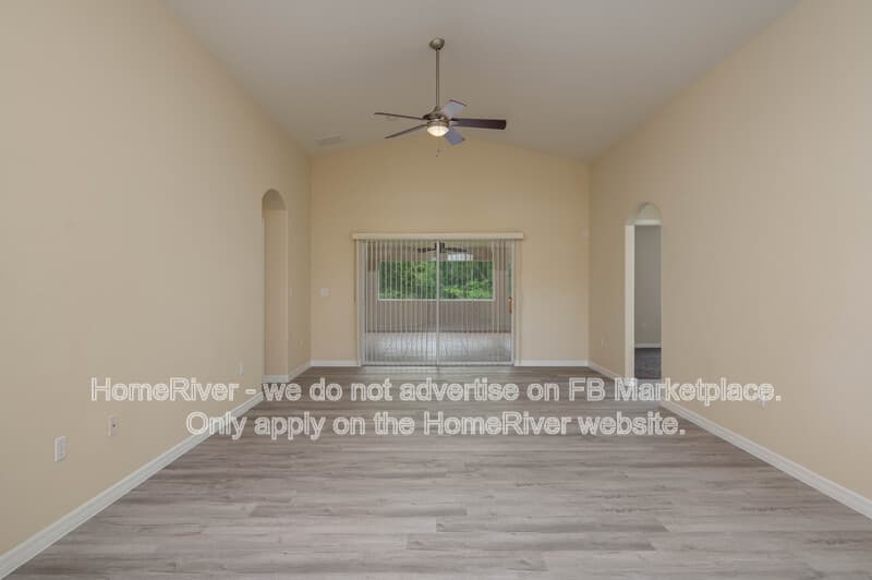 Mulberry House: 4409 Stoney River Dr