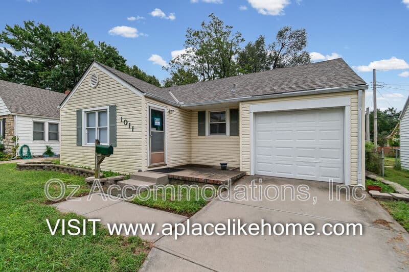 Kansas City House: 1011 E 24th Ave