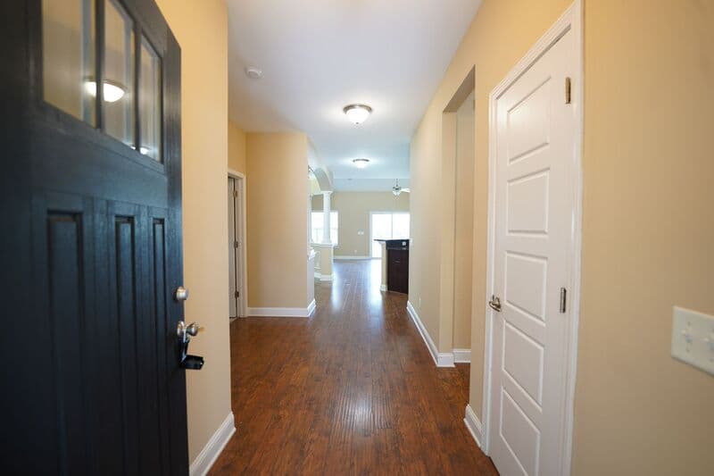 Richmond Hill House: 252 Cottonham Ct