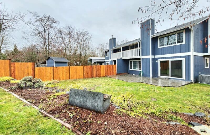Lynnwood Condo: 13612 36th PL W