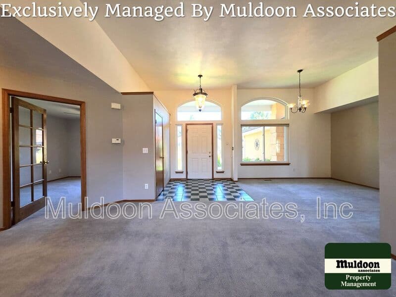 Colorado Springs House: 5552 Wells Fargo Dr