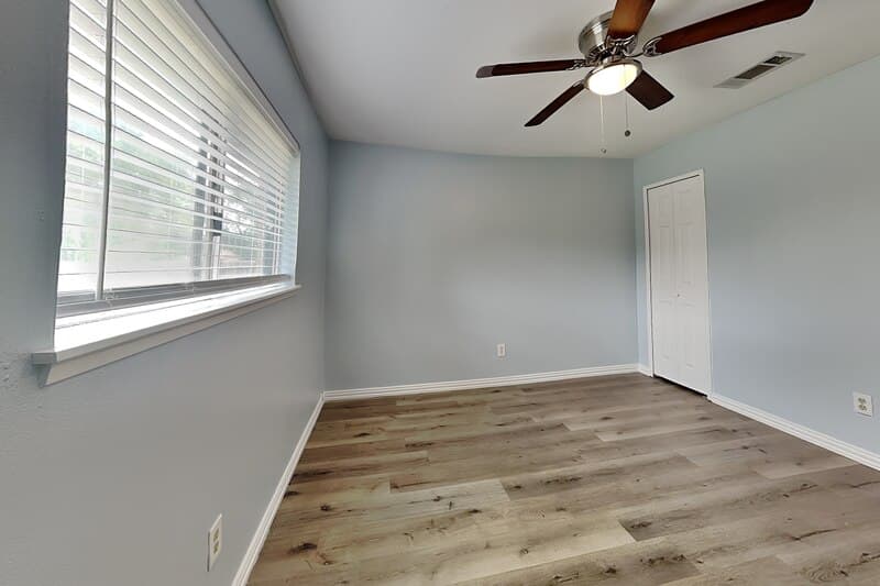 Plano House: 1913 Briarwood Dr