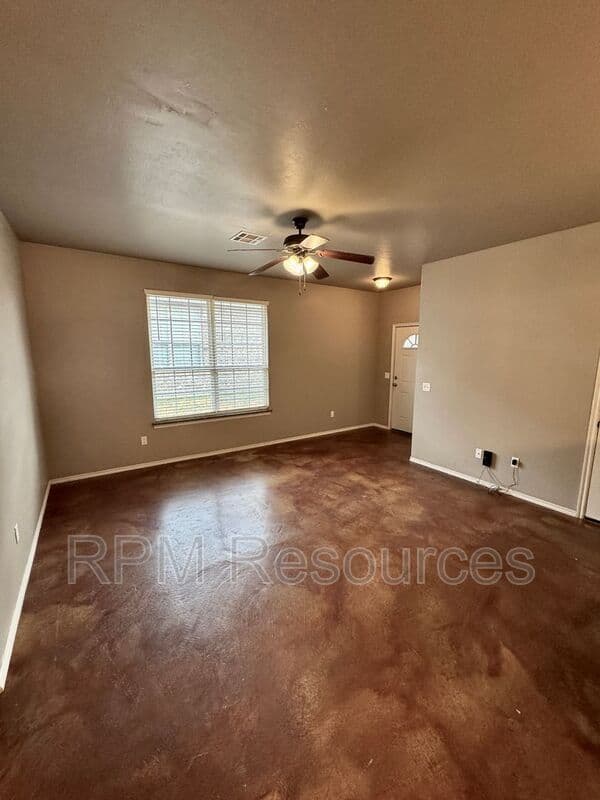 El Reno Condo: 1826 Cypress Lane