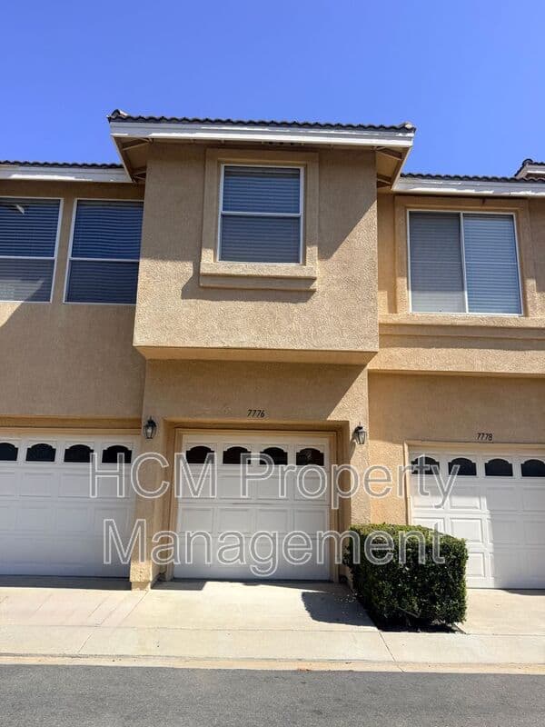 Anaheim House: 7776 E Portofino Ave