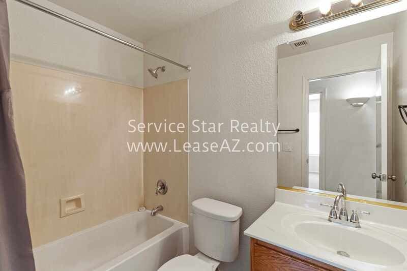 Goodyear House: 16652 W Latham St
