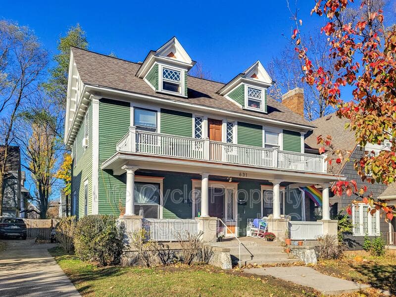 Grand Rapids Condo: 631 Paris SE