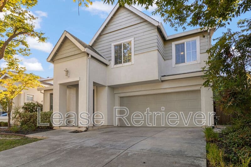 Tracy House: 2529 Almanor Dr