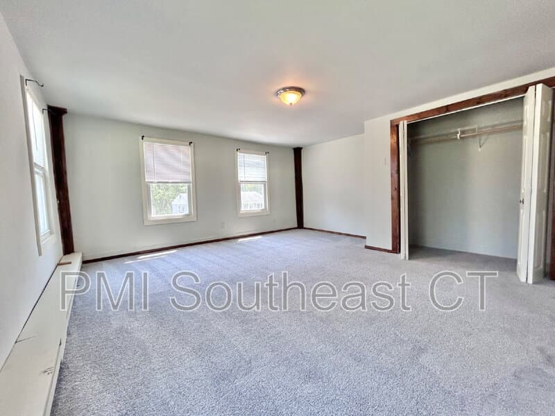 Norwich Condo: 231 Salem Turnpike