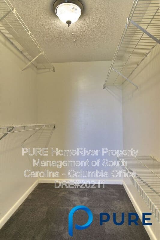 Columbia House: 1600 Park Cir