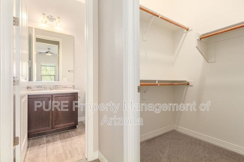 Scottsdale House: 12445 E Becker Ln
