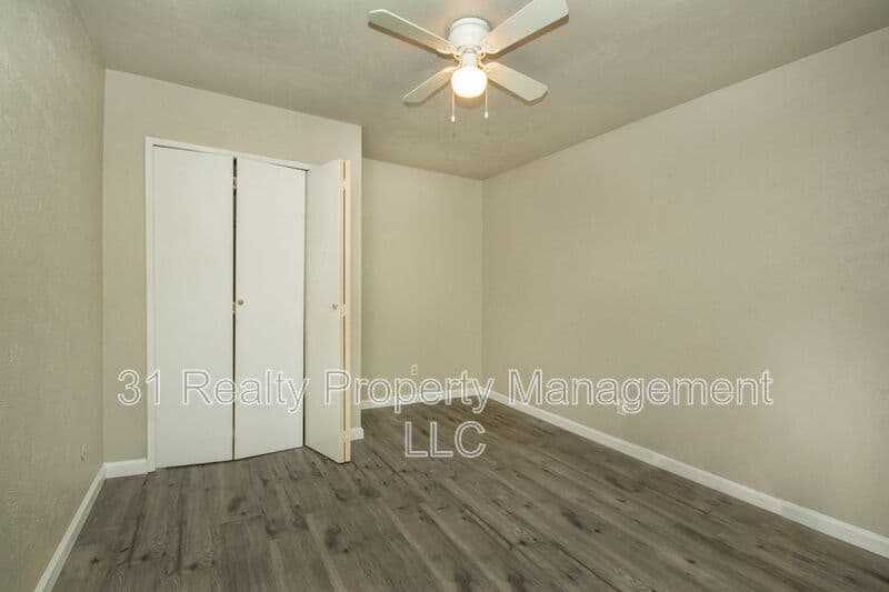 Dallas House: 7062 Pineberry Road