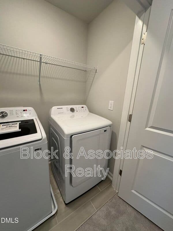 Wake Forest House: 608 Gimari Drive