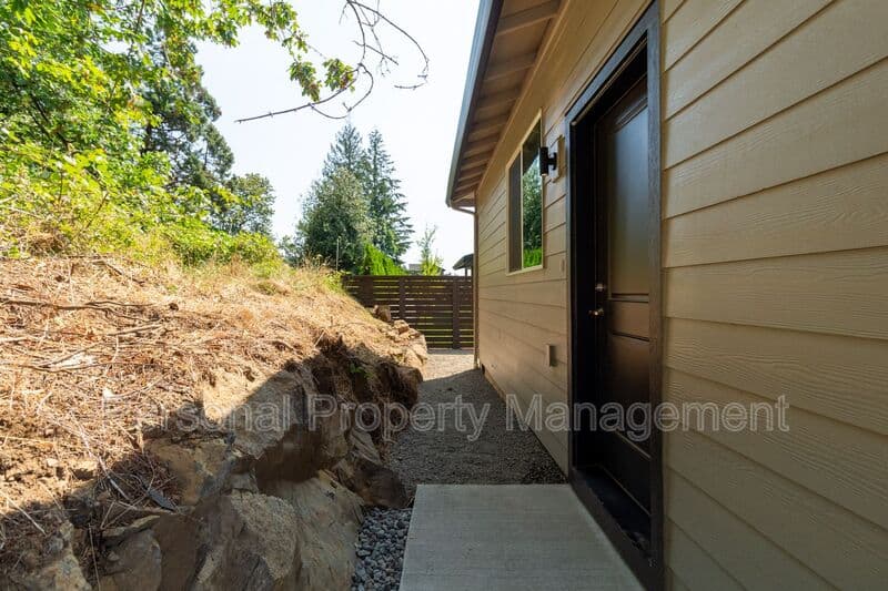 Washougal Condo: 1815 N R Cir