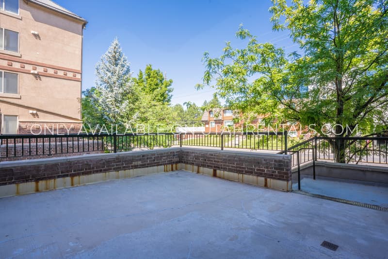 Provo House: 866 E 700 N