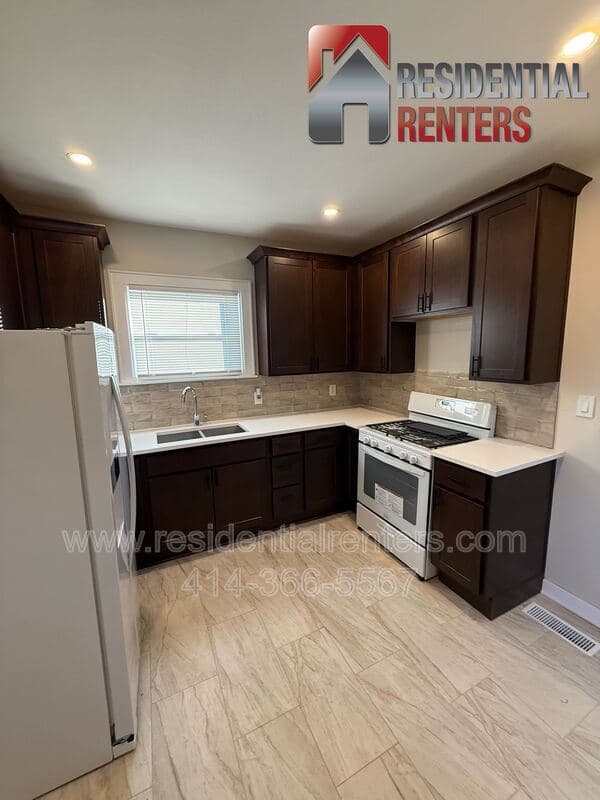 Milwaukee Condo: 3122 N 28th Street
