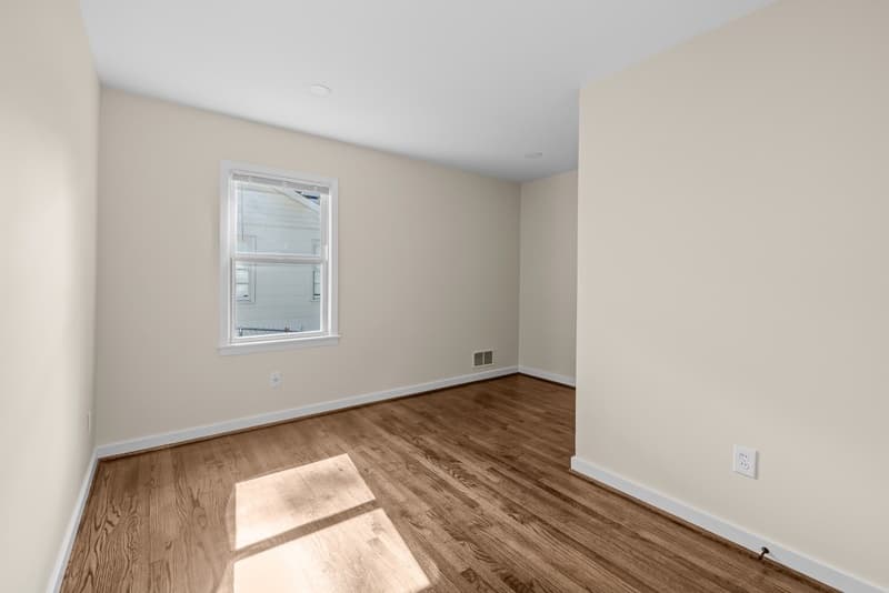 Birmingham House: 1153 Linwood Street