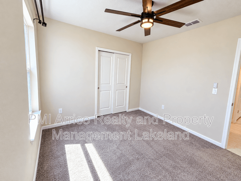 Lakeland House: 5414 Keaton Springs Drive