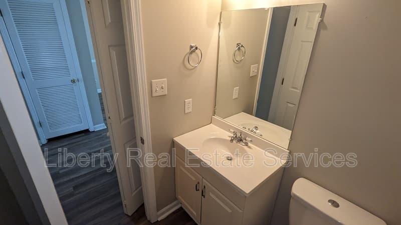Hinesville Condo: 1100 Pineland Ave