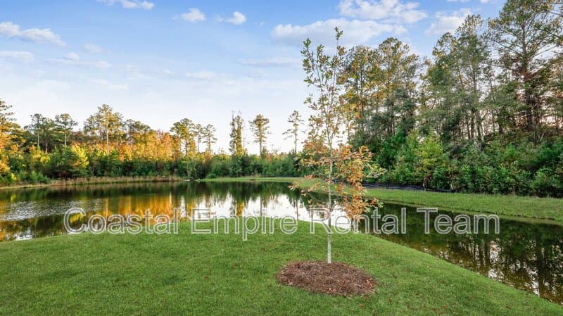 Richmond Hill House: 41 Gypsea Lane