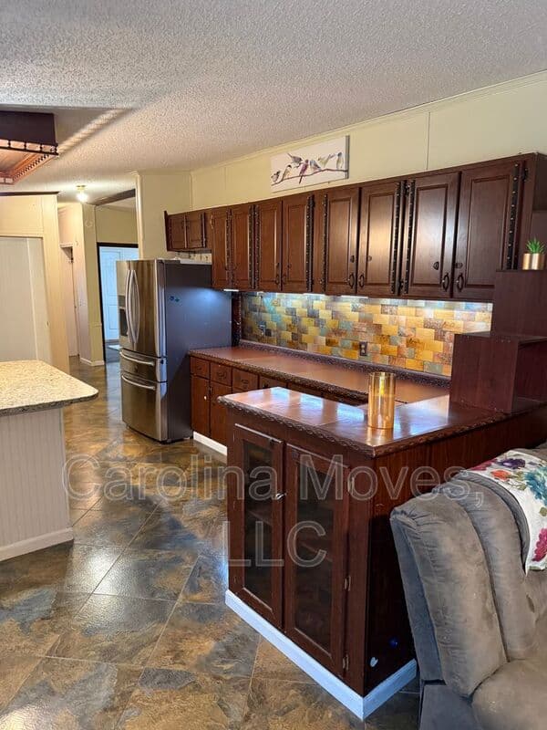 Gray Court Condo: 906 Rolling Meadows Road
