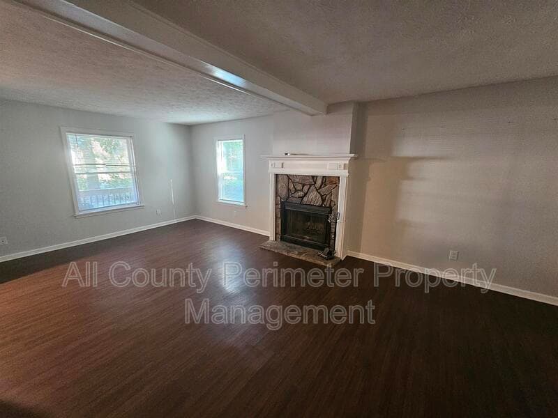 College Park House: 6255 Beaver Creek Trail