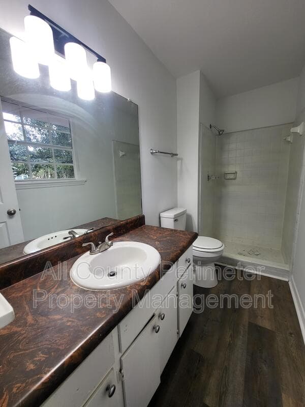 Atlanta House: 6370 Ashdale Drive