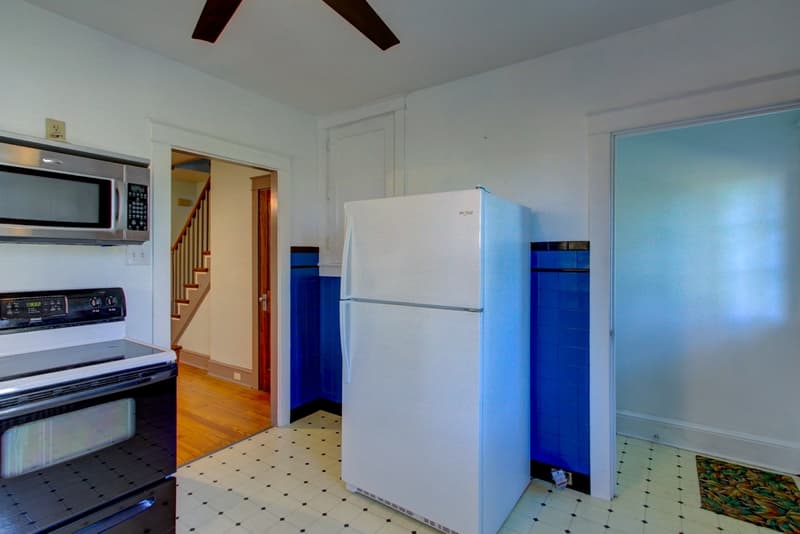 Lancaster House: 625 Hamilton Street