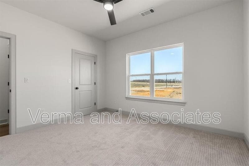 Centerton House: 1050 Whistler St