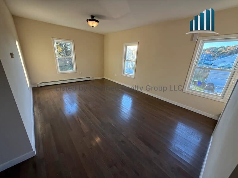 Fall River Condo: 56 Frederick St