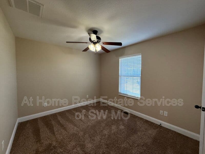 Springfield House: 5570 W Sugar Pine