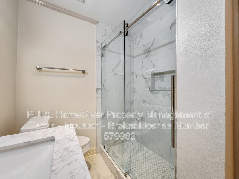 Houston Condo: 4040 San Felipe St