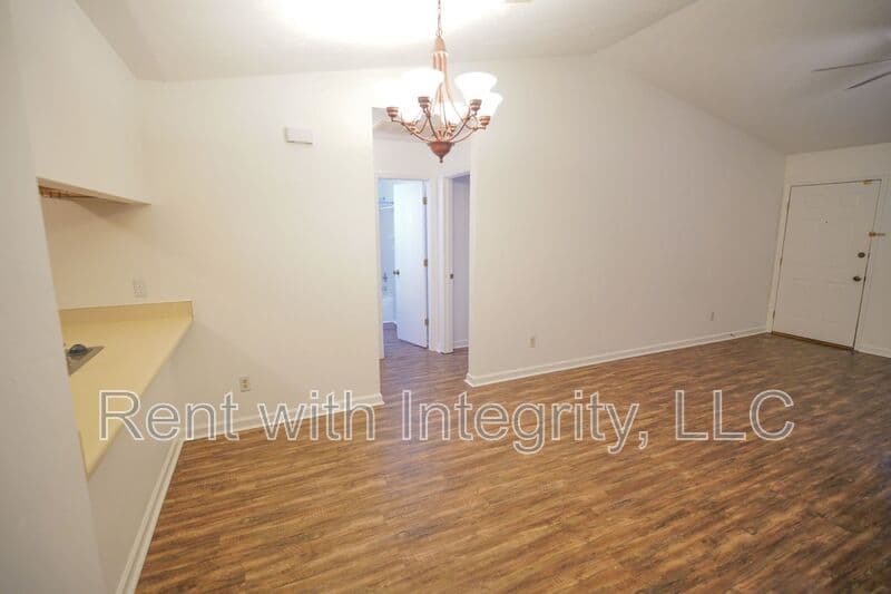 Tallahassee House: 2418 Ian Drive