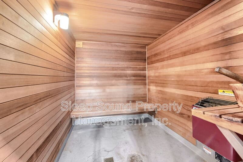 Portland Condo: 201 N Hayden Bay Dr
