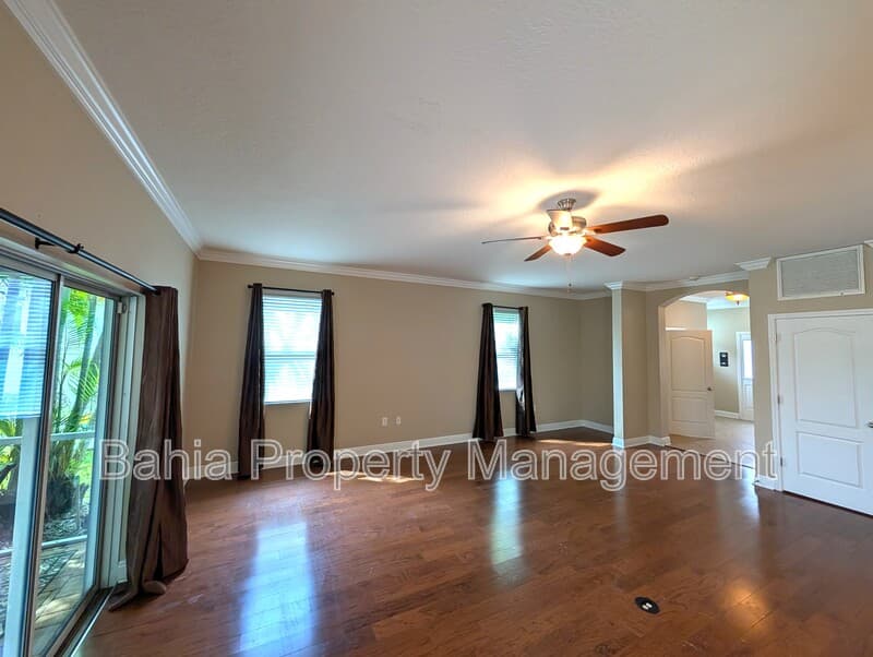 Tampa House: 7714 Landcare Ln