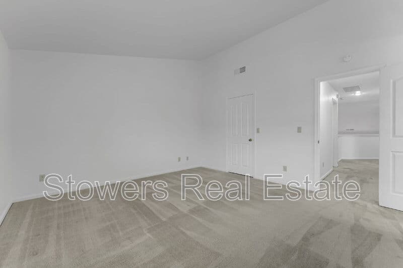 Danville House: 309 Camino Arroyo