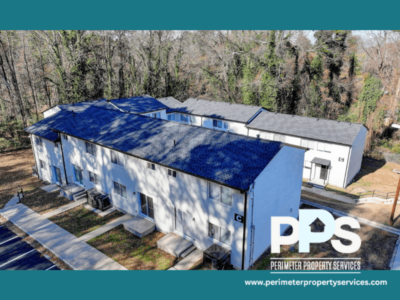 Atlanta House: 390 West Lake Avenue