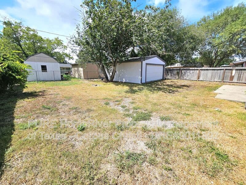 Corpus Christi, House: 4833 Mokry Drive