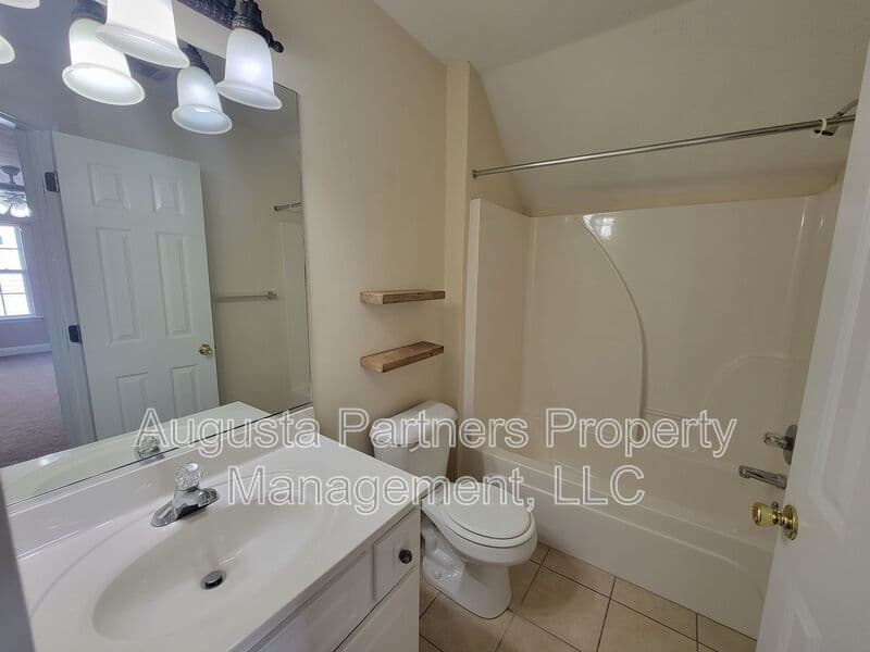 Martinez House: 211 Brook Court