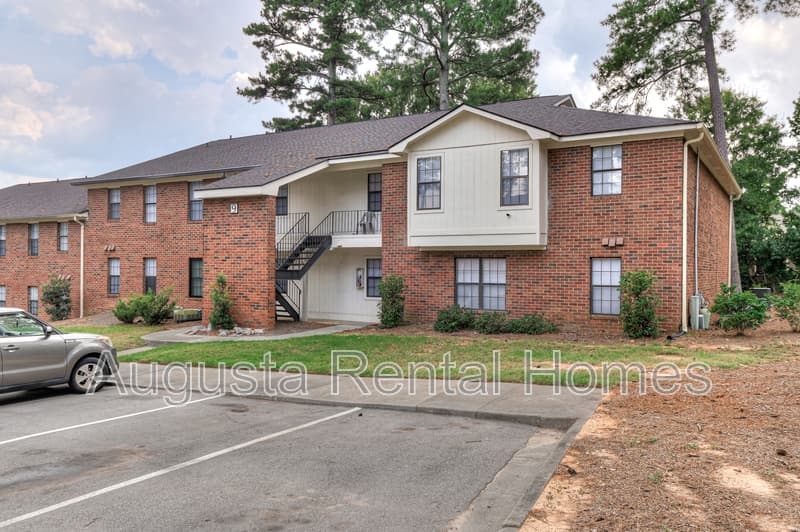 Augusta Condo: 2515 Center West Parkway - 9O