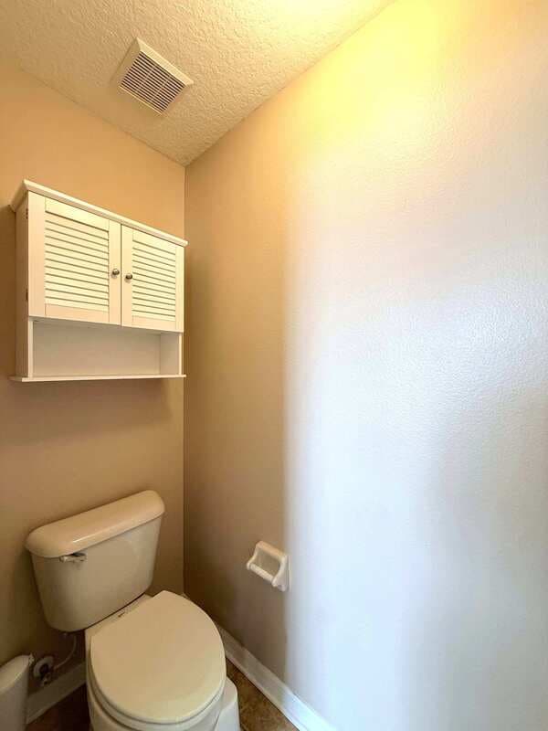 Lithia House: 16221 Bridgewalk Drive