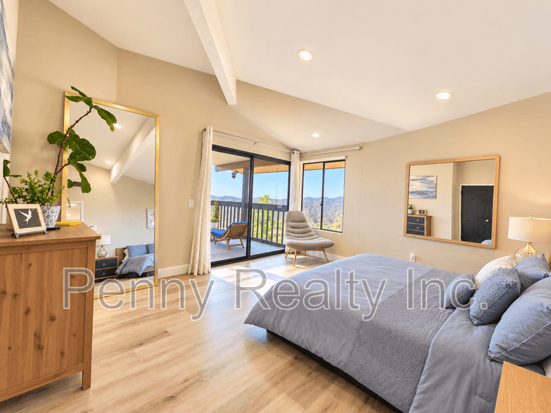 Escondido House: 9603 Indian Creek Way