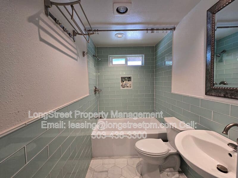 Philomath House: 2711 Newton St